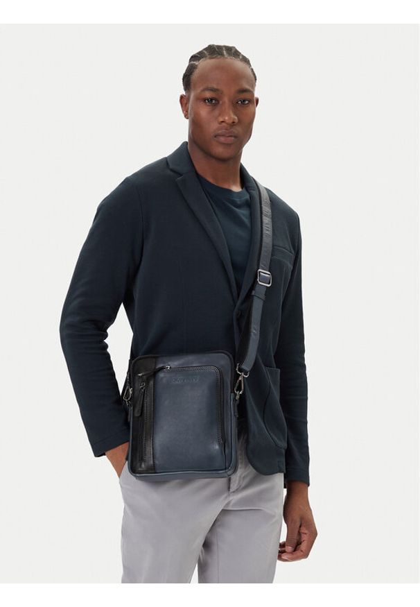 Pikolinos Saszetka Mha-177 Niebieski. Kolor: niebieski. Materiał: skóra