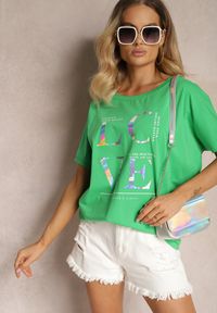 Renee - Zielony Bawełniany T-shirt Ozdobiony Nadrukiem o Metalicznym Połysku Nolinea. Okazja: na co dzień. Kolor: zielony. Materiał: bawełna. Wzór: aplikacja, nadruk. Styl: casual, elegancki #1