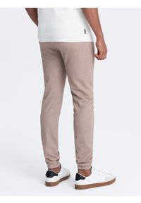Ombre Clothing - Męskie spodnie dresowe ze strukturalnej dzianiny - kawowe V2 OM-PASK-0211 - XXL. Materiał: dzianina, dresówka. Wzór: aplikacja, melanż, ze splotem. Styl: elegancki #7
