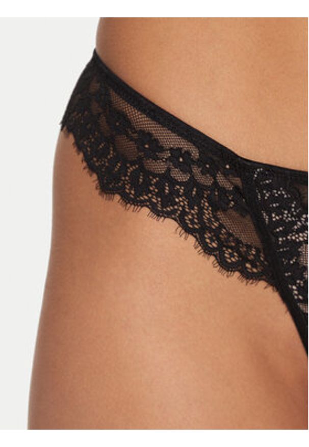 Hunkemöller Stringi Daisy 206017 Czarny. Kolor: czarny. Materiał: syntetyk