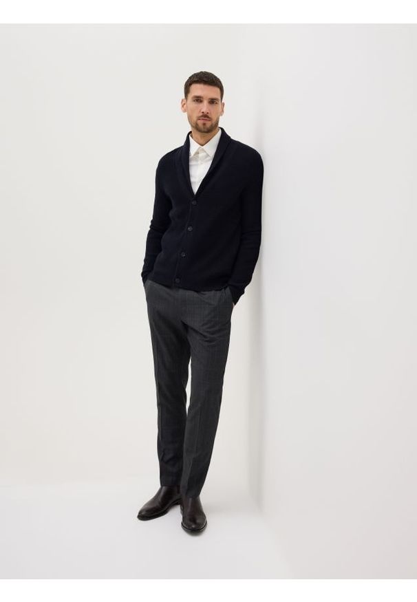 Reserved - Kardigan z wełną - granatowy. Kolor: niebieski. Materiał: wełna