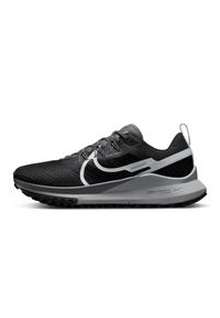 Buty Nike React Pegasus Trail 4 W DJ6159-001 czarne czarne. Okazja: na co dzień. Zapięcie: pasek. Kolor: czarny. Materiał: syntetyk, guma. Szerokość cholewki: normalna. Sport: bieganie #9
