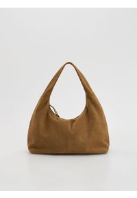 Reserved - Zamszowa torebka hobo - beżowy. Kolor: beżowy. Materiał: zamszowe