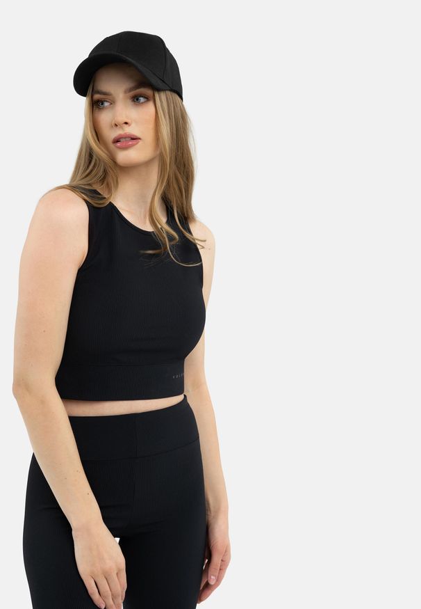 Volcano - Krótki top sportowy T-LOTOS. Materiał: prążkowany, materiał. Długość rękawa: na ramiączkach. Długość: krótkie. Wzór: prążki, napisy. Styl: sportowy