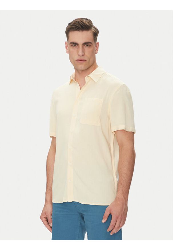 Blend Koszula 20716363 Beżowy Regular Fit. Kolor: beżowy. Materiał: wiskoza