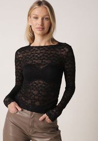 Born2be - Czarna Bluzka Koronkowa z Transparentnego Materiału Hermatea. Okazja: na co dzień. Kolor: czarny. Materiał: materiał, koronka. Styl: casual, elegancki, klasyczny #4