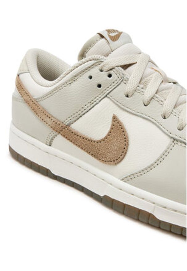 Nike Sneakersy Dunk Low Retro Se FJ4188 001 Biały. Kolor: biały. Materiał: skóra