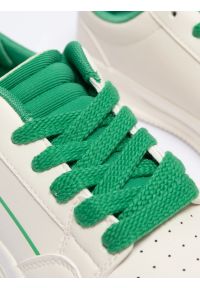 Big-Star - Sneakersy męskie kremowe z zielonymi wstawkami NN174119 801. Okazja: na co dzień. Zapięcie: sznurówki. Kolor: beżowy. Materiał: materiał #6
