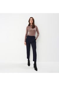 Mohito - Eleganckie granatowe spodnie - Granatowy. Kolor: niebieski. Styl: elegancki