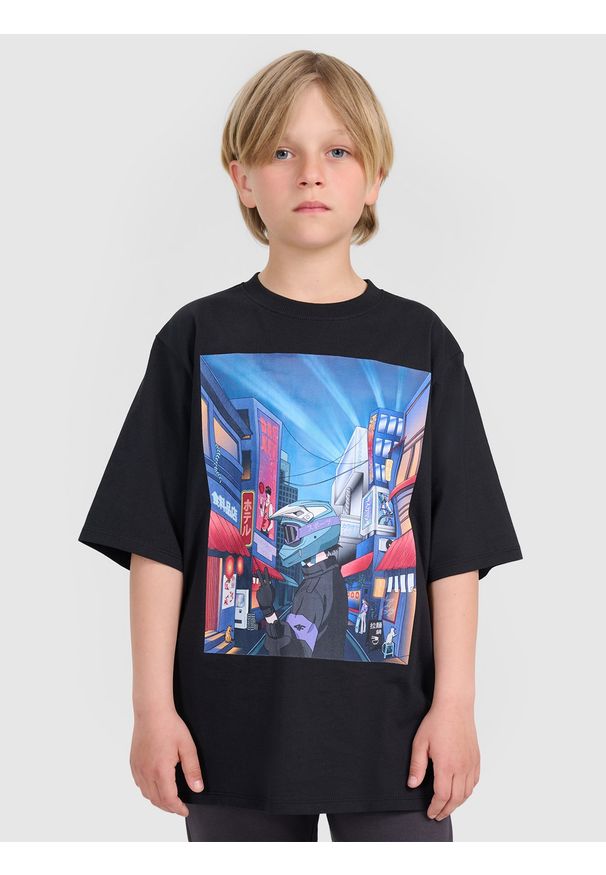 4f - 4F T-shirt oversize z nadrukiem chłopięcy - czarny 152 (11-12 lat). Okazja: na co dzień. Kolor: czarny. Materiał: jersey, materiał, bawełna. Wzór: nadruk. Sezon: lato. Styl: klasyczny, sportowy, casual