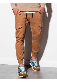 Ombre Clothing - Spodnie męskie joggery P886 - beżowe - XXL. Kolor: beżowy. Materiał: bawełna, elastan. Styl: klasyczny #3