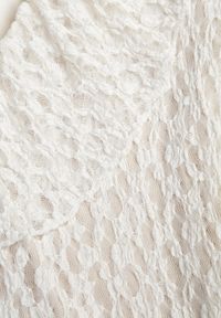 Renee - Beżowa Wieczorowa Sukienka z Koronki Zdobiona Falbanami Lunetra. Typ kołnierza: dekolt w kształcie V. Kolor: beżowy. Materiał: koronka. Wzór: aplikacja, koronka. Styl: wizytowy #7