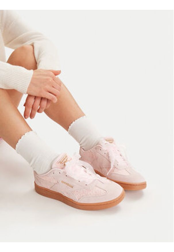 Reebok Sneakersy CEO-FORTE LOUNGER AR30252WQYT Różowy. Kolor: różowy. Materiał: materiał