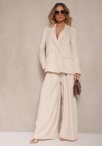 Renee - Jasnobeżowa Marynarka Dwurzędowa z Usztywnionymi Ramionami Emivori. Okazja: na co dzień. Kolor: beżowy. Materiał: jeans. Styl: elegancki, casual