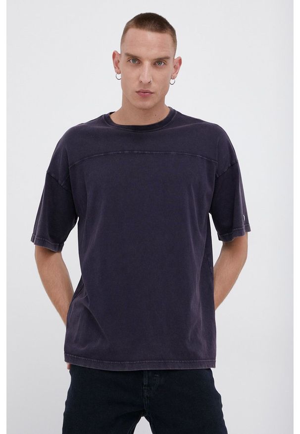 Champion - T-shirt bawełniany. Kolor: niebieski. Materiał: bawełna. Wzór: gładki, aplikacja