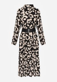 Renee - Czarna Sukienka Koszulowa w Cętki z Paskiem Canahy. Okazja: do pracy, na spotkanie biznesowe. Typ kołnierza: dekolt w kształcie V. Kolor: czarny. Materiał: wiskoza, tkanina. Typ sukienki: koszulowe. Styl: klasyczny, biznesowy #6