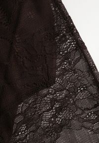 Renee - Brązowe Spodnie High Waist o Kroju Dzwonów z Koronki Ferella. Okazja: na randkę. Stan: podwyższony. Kolor: brązowy. Materiał: koronka. Wzór: koronka. Styl: elegancki, klasyczny #4