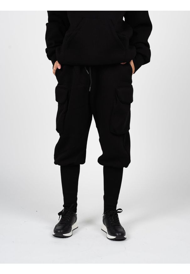 La Haine Inside Us Dresowe Jogger Style "Unisex" | LM202 | Mężczyzna | Czarny. Okazja: na co dzień. Kolor: czarny. Materiał: poliester, bawełna. Długość: długie. Wzór: jednolity. Styl: casual, sportowy