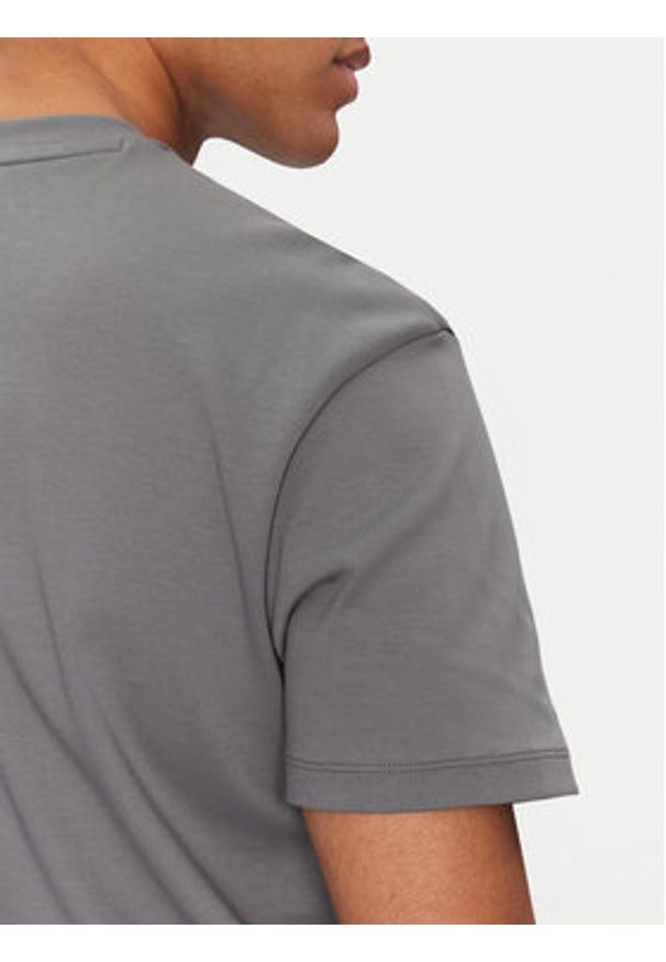 Hugo - HUGO T-Shirt Dalile 50505201 Szary Regular Fit. Kolor: szary. Materiał: bawełna