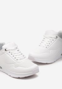 Born2be - Białe Buty Sportowe na Podeszwie z Amortyzującą Wstawką i Sznurowaniem Aewllin. Kolor: biały