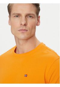 Napapijri T-Shirt Salis NP0A4H8D Pomarańczowy Regular Fit. Kolor: pomarańczowy. Materiał: bawełna