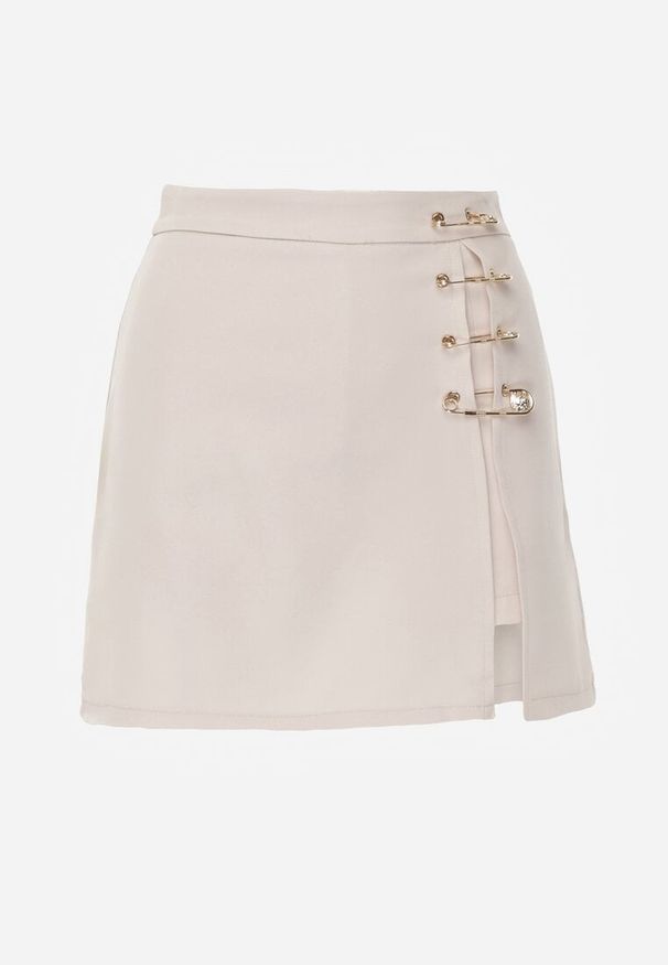 Renee - Beżowe Szorty Spódnicospodnie z Agrafkami Fintta. Kolor: beżowy