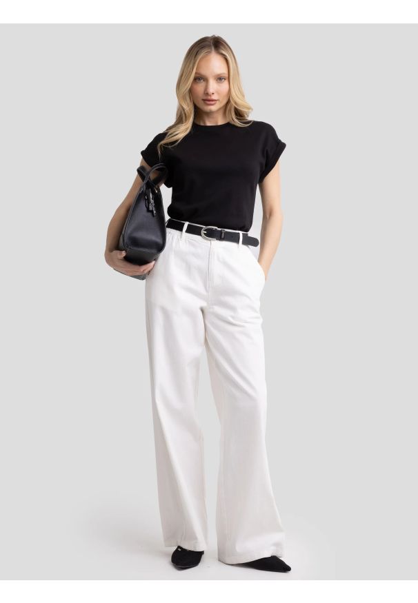 Big-Star - Koszulka damska z podwijanym rękawem czarna Adela 906. Okazja: na co dzień. Kolor: czarny. Materiał: dzianina, bawełna, jeans, żakard. Wzór: kratka. Styl: klasyczny, casual, elegancki