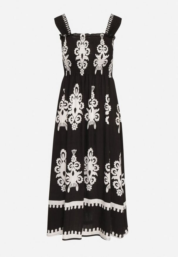 Born2be - Czarna Wiskozowa Sukienka o Rozkloszowanym Kroju w Ornamentny Wzór Adoxie. Okazja: na spacer, na co dzień. Kolor: czarny. Materiał: wiskoza. Długość rękawa: na ramiączkach. Typ sukienki: rozkloszowane, proste. Styl: casual, klasyczny