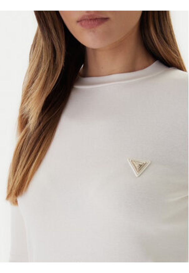 Guess Bluzka V6RI00 KD741 Écru Slim Fit. Kolor: kremowy. Materiał: bawełna