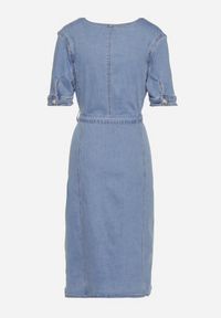 Born2be - Niebieska Bawełniana Sukienka Jeansowa z Paskiem w Talii Zapinana na Guziki Ivimia. Kolor: niebieski. Materiał: bawełna, jeans. Wzór: kolorowy. Styl: klasyczny, elegancki #5