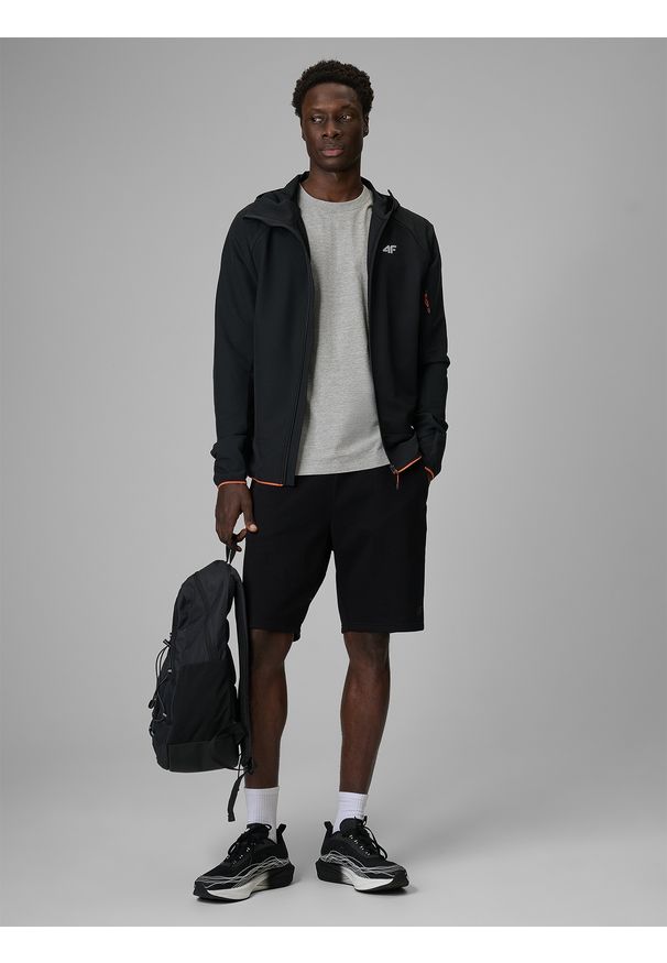 4f - 4F Spodenki dresowe męskie - czarne S. Kolor: czarny. Materiał: dresówka. Sport: fitness, turystyka piesza