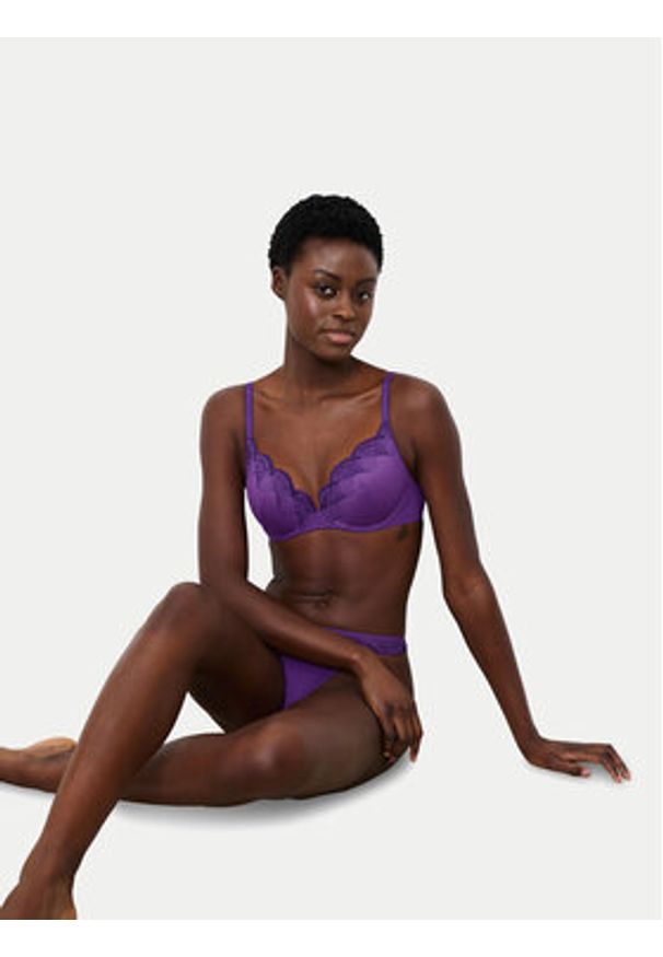 Triumph Biustonosz z fiszbiną Comfort Glam 10224965 Fioletowy. Kolor: fioletowy. Materiał: syntetyk