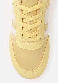 Born2be - Żółte Sneakersy Kultowe Tenisówki z Marszczeniem przy Pięcie Rhodophine. Okazja: na co dzień. Kolor: żółty. Materiał: jeans. Szerokość cholewki: normalna. Wzór: gładki #7