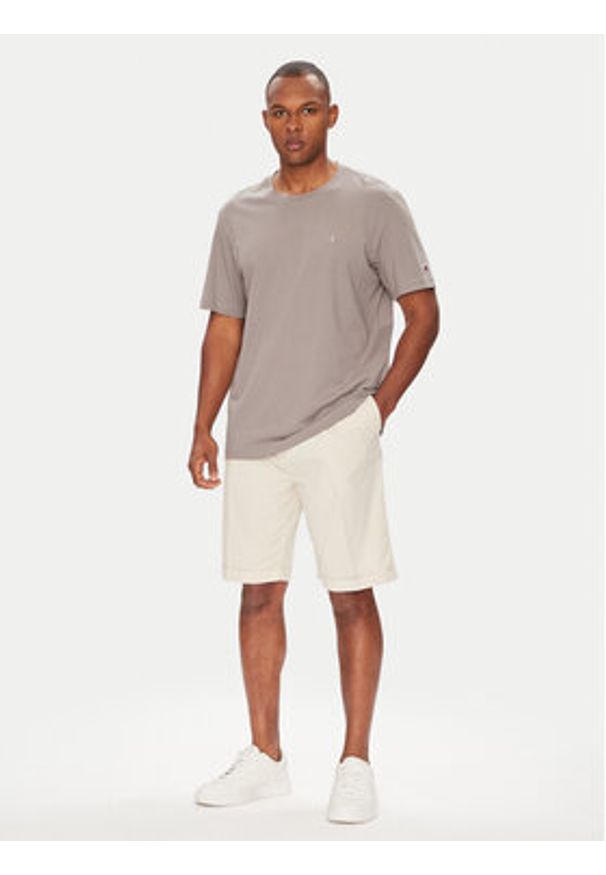 Guess Szorty materiałowe M5GD26 WH4GA Beżowy Regular Fit. Kolor: beżowy. Materiał: bawełna