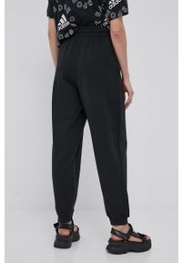 Adidas - adidas spodnie bawełniane HC9176 damskie kolor czarny z nadrukiem. Stan: podwyższony. Kolor: czarny. Materiał: bawełna. Wzór: nadruk #2