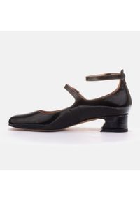 Marco Shoes Czółenka w stylu Mary Jane czarne. Kolor: czarny. Materiał: skóra