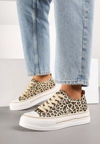 Born2be - Panterkowe Klasyczne Trampki na Grubej Podeszwie Natileva. Okazja: na co dzień. Materiał: jeans. Szerokość cholewki: normalna. Styl: klasyczny