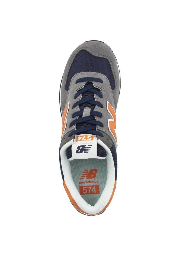 Buty do chodzenia męskie New Balance 574. Zapięcie: sznurówki. Kolor: wielokolorowy, szary. Materiał: skóra, syntetyk, tkanina, materiał. Szerokość cholewki: normalna. Model: New Balance 574. Sport: turystyka piesza