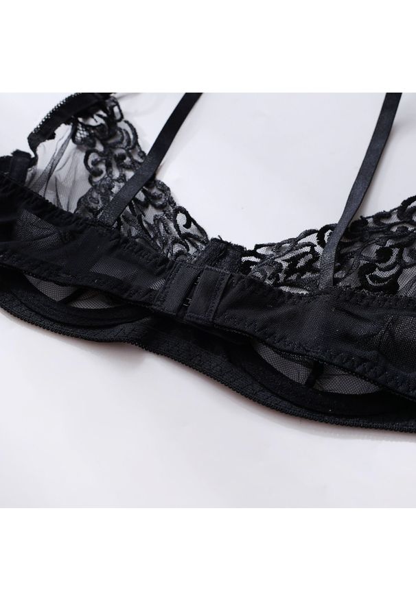 Intica - Koronkowy zestaw bielizny z finezyjnymi detalami Borjanka. Kolor: czarny. Materiał: koronka. Wzór: aplikacja
