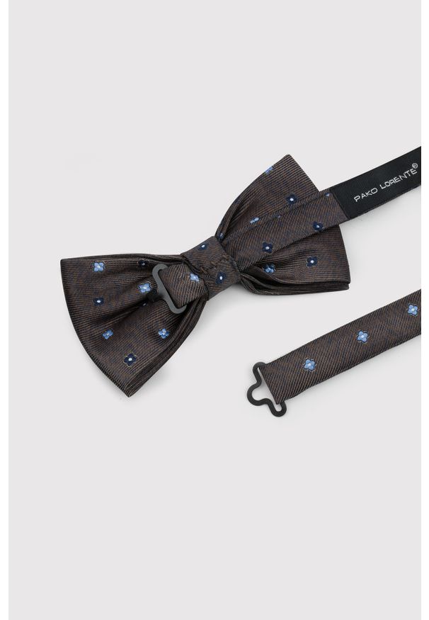 Pako Lorente - PAKO LORENTE – Brązowa mucha w kwiatki. Kolor: brązowy. Materiał: poliester. Wzór: kwiaty. Styl: elegancki