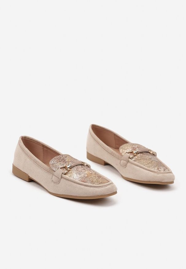 Renee - Beżowe Wężowe Mokasyny w Stylu Klasycznych Loafersów Effena. Okazja: na spotkanie biznesowe, do pracy. Kolor: beżowy. Obcas: na obcasie. Styl: klasyczny. Wysokość obcasa: niski