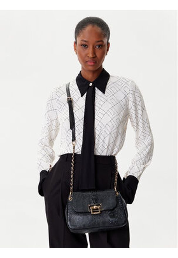 Monnari Torebka TORIMP0-24Z-BAG5080-KM20 Czarny. Kolor: czarny. Materiał: skórzane