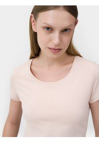 4f - T-shirt slim z bawełną organiczną damski. Kolor: beżowy. Materiał: bawełna #2
