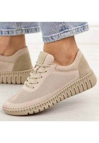 Beżowe skórzane półbuty damskie T.Sokolski 2501. Okazja: na co dzień. Nosek buta: okrągły. Zapięcie: sznurówki. Kolor: beżowy. Materiał: skóra. Szerokość cholewki: normalna. Sezon: wiosna, jesień, lato. Styl: casual, elegancki, klasyczny #1