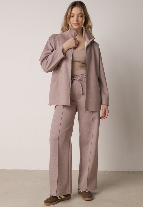 Born2be - Beżowy Dzianinowy Komplet Dresowy z Wiskozą Bluza ze Stójką i Spodnie Nevenira. Kolor: beżowy. Materiał: dzianina, wiskoza, dresówka