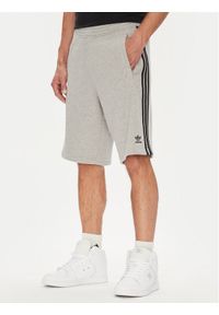 Adidas - adidas Szorty sportowe adicolor 3-Stripes JY1381 Szary Regular Fit. Kolor: szary. Materiał: bawełna. Styl: sportowy