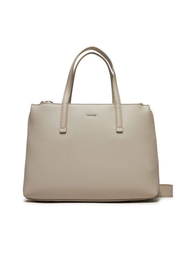 Calvin Klein Torebka Ck Must Medium Tote K60K612279 Beżowy. Kolor: beżowy. Materiał: skórzane