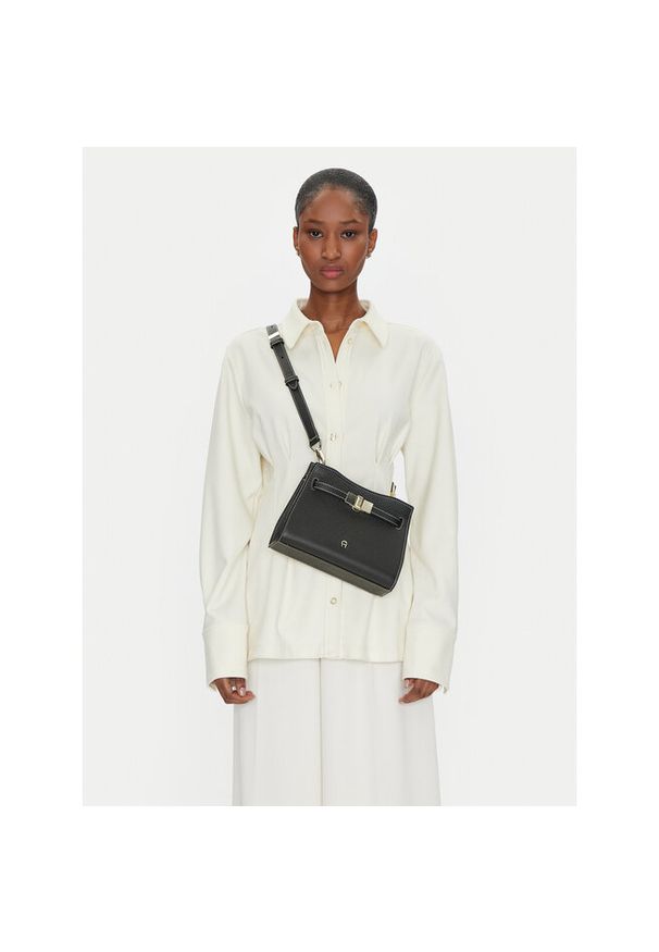 Torebka Aigner. Kolor: czarny