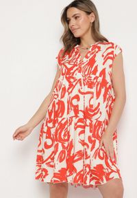 Born2be - Pomarańczowa Bawełniana Sukienka z Abstrakcyjnym Wzorem Lioraia. Okazja: na co dzień. Typ kołnierza: dekolt w kształcie V. Kolor: pomarańczowy. Materiał: bawełna. Długość rękawa: krótki rękaw. Typ sukienki: proste. Styl: casual, elegancki #3