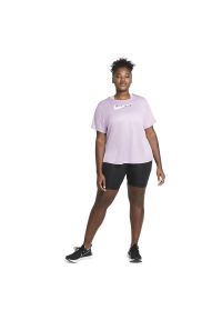 Koszulka damska do biegania Nike Run Swoosh CZ9278. Materiał: materiał, poliester. Długość rękawa: krótki rękaw. Technologia: Dri-Fit (Nike). Długość: krótkie. Sport: bieganie #3